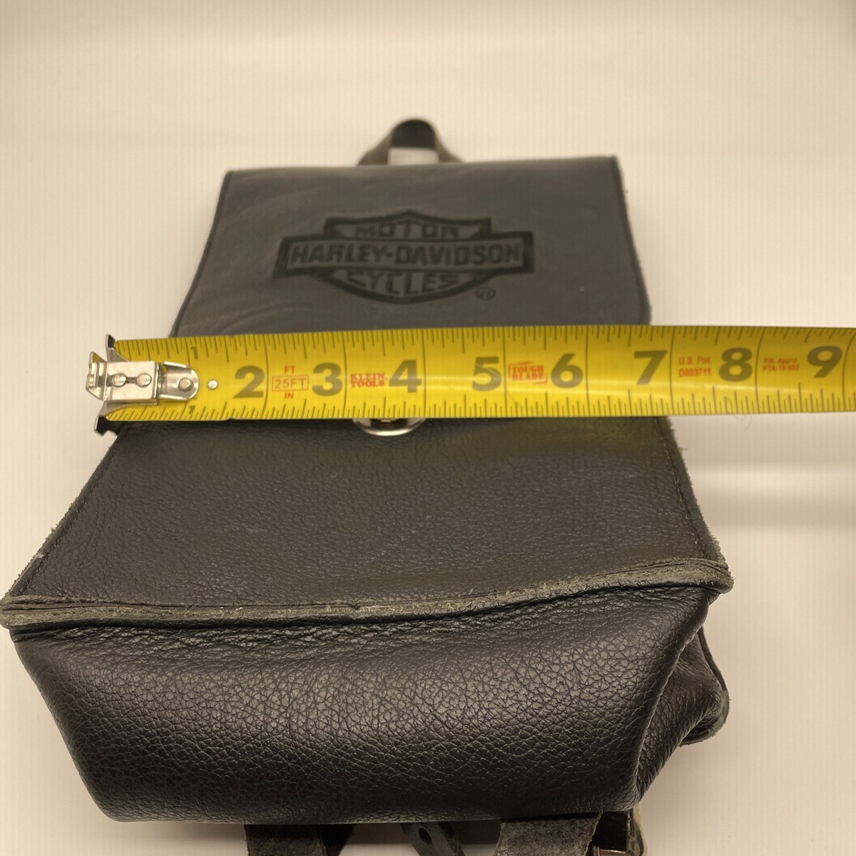 Vintage Harley Davidson Leather Backpack,‎  Genuine Leather Hardshell With Logo. Vintage Varsity Backpack | Harley-Davidson® – House of Harley® main image 2