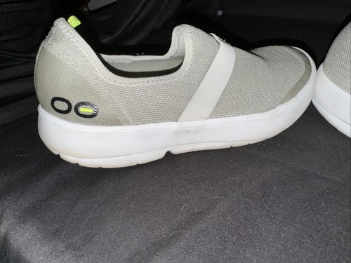 Oofos Womens Low Sneaker Light Gray Size 9 - Picture 3 of 7