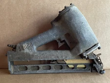 Senco SNII Pneumatic Air Angle Framing Nail Gun with extra Nails