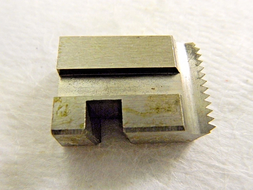 Vargus Pipe Chasers 4-Piece Set 3/4-14 NPS Thread 10D Hook Angle 2GG4G04814013 - Image 3 of 4