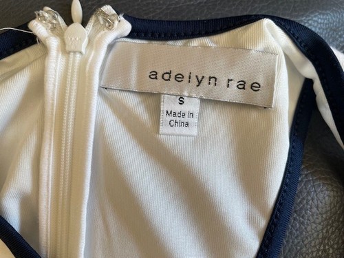 Adelyn Rae Dress, White, tasselled, size Small, lined, good conduition - Picture 3 of 3