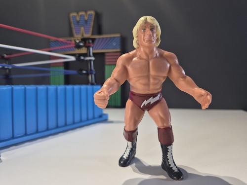 WCW Galoob Ric Flair Red Tights Vintage Action Fig...