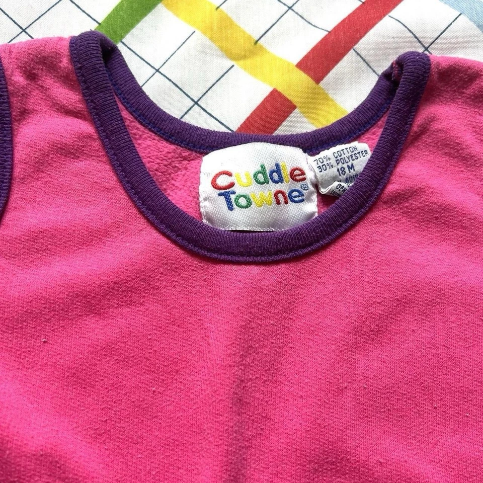 Mono retro sin mangas vintage años 80 Cuddle Towne rosa y púrpura bebé 18M Foto 3 de 4