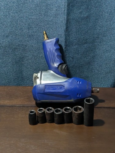 Kobalt 1/2" Air Impact Wrench LGA-1560A (350 ft-lb) w/ Sockets - Used - Picture 7 of 24