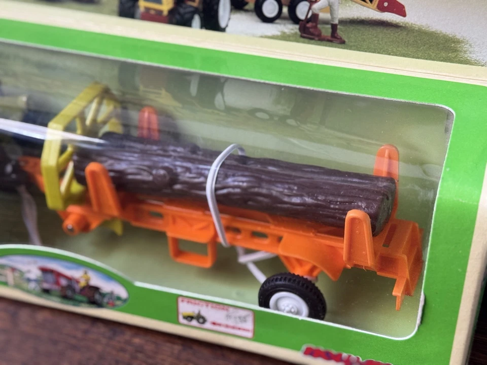 Vintage 1992 New-Ray Country-Life Die-Cast Red Tractor w/ Logging Trailer 04413 - Image 3 of 4