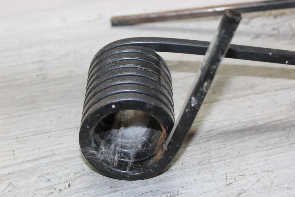 Juego de muelles de torsión Polaris Rmk 600 Ho 2007 155 pulgadas par Foto 3 de 4