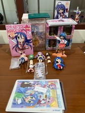 Lucky Star Figure and Postcard Set