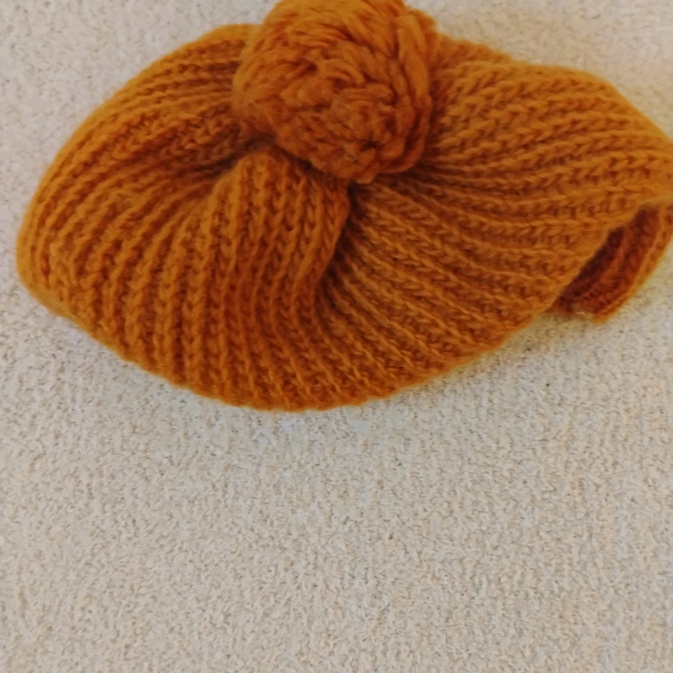 Vintage Macy's New York Beret 100% Wool Knit  Pom Pom Hat Burnt Orange Paris Os - Image 2 of 4