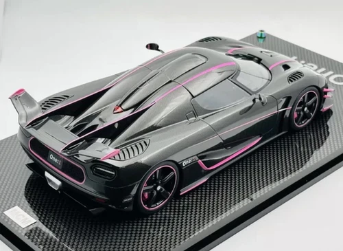 1/18 MCM Koenigsegg Agera One:1 Carbon/Pink Limited Edition 30pcs - Picture 6 of 7