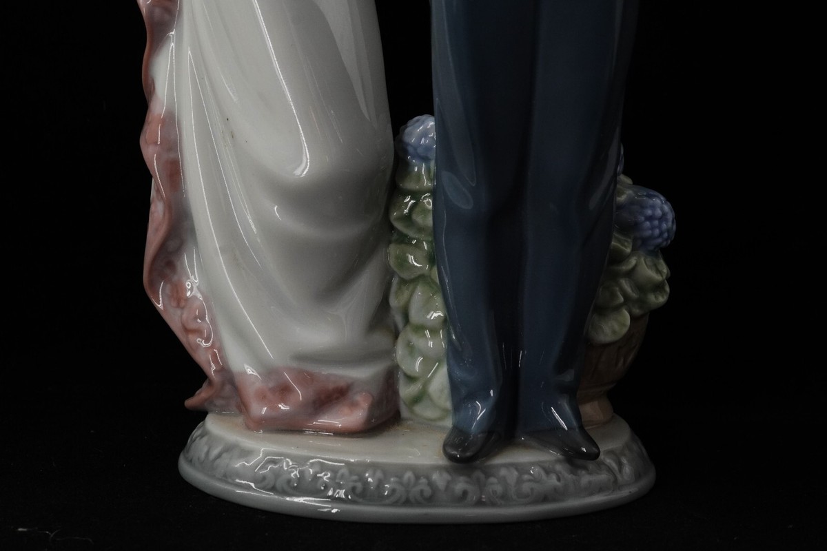 Lladro リヤドロ 5555 「すてきよ」 Let's make up 箱付 Amazon
