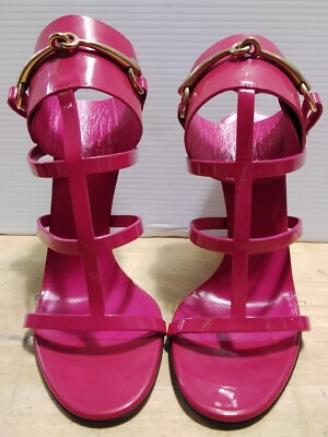 Gucci Magenta Ursula Cage Vernice Crystal Sandal Size 37 (US