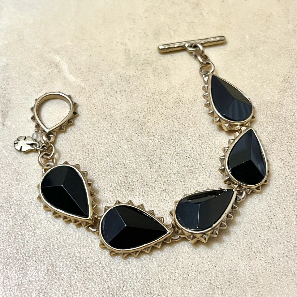 Lucky Brand Bracelet, Gold Tone w/ Black Teardrop Links, Brutalist Spiky Toggle - Image 4 of 4