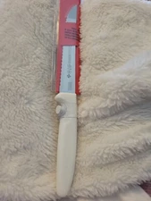 Mundial 5622-6E white Serrated Edge 6" Utility Slicer Knife Commercial Grade