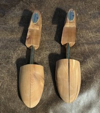 Nordstrom Cedar Wood Shoe Tree Stretchers one pair Very Good Condition
