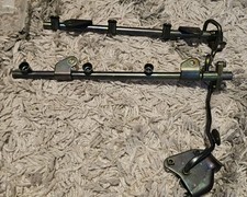 2005-2006 Nissan 350z Vq35de Rev Up Fuel Rail Line Oem With Stock Injector Clip. 2005-2006 Nissan 350z Vq35de Rev Up Fuel Rail Line Oem With Stock Injector Clip.