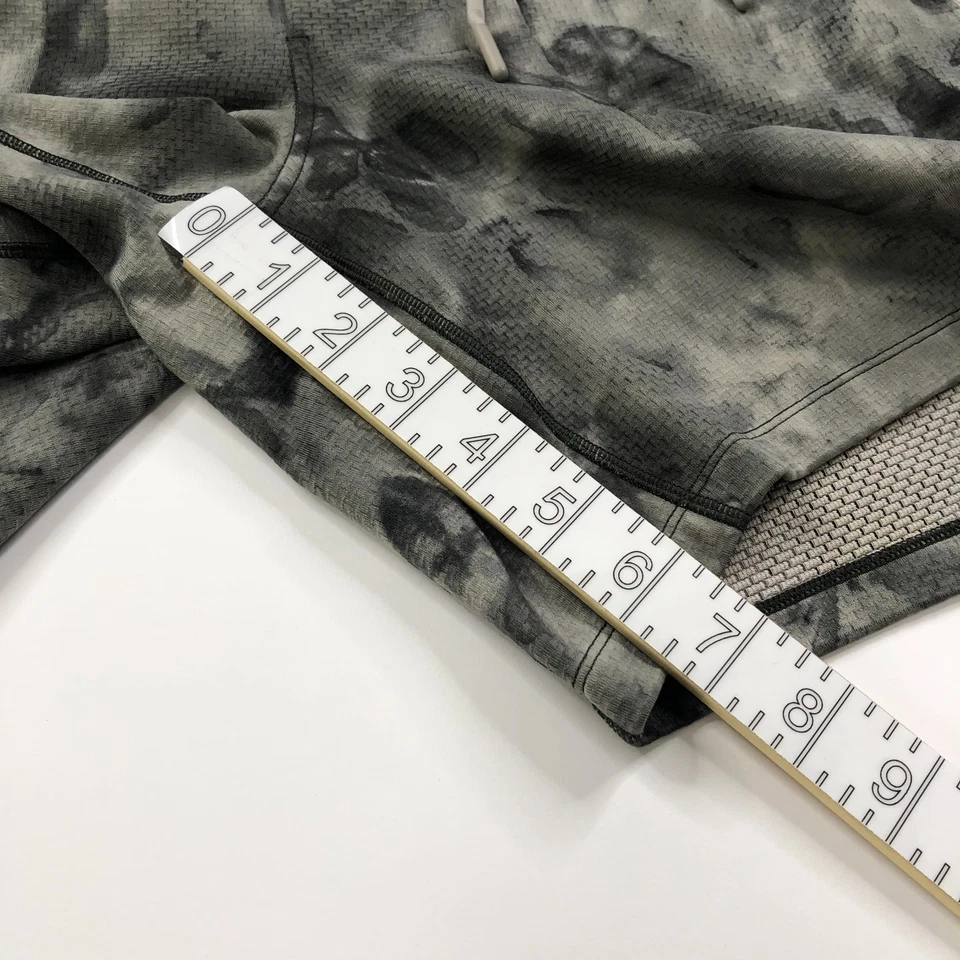 Lululemon License To Train MED (Fit 28In) Elastic 7" Shorts Camo Gray LM7AONS - Image 4 of 4