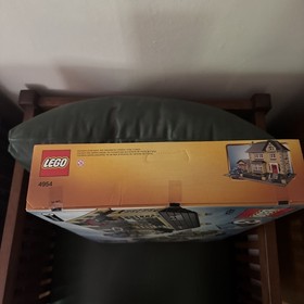 LEGO CREATOR: Model Town House (4954)