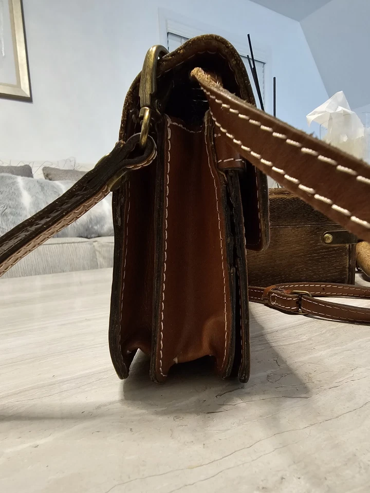 Organizador de muñecas de cuero Patricia Nash Foto 3 de 4