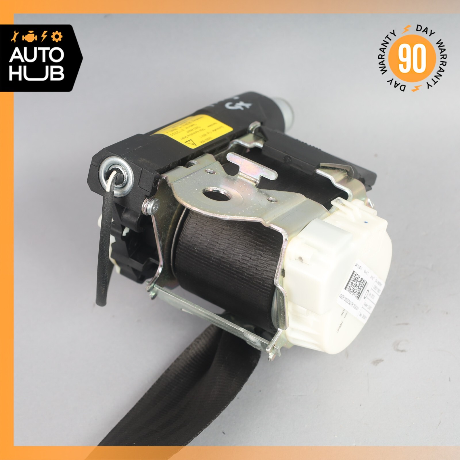08-18 Maserati GranTurismo M145 Coupe Front Right Side Seat Belt Black OEM