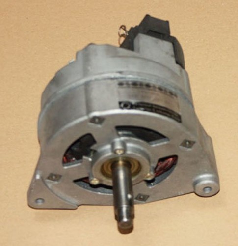 Lichtmaschine VW Passat 32B Audi 80 1.6D 068903027PX neu