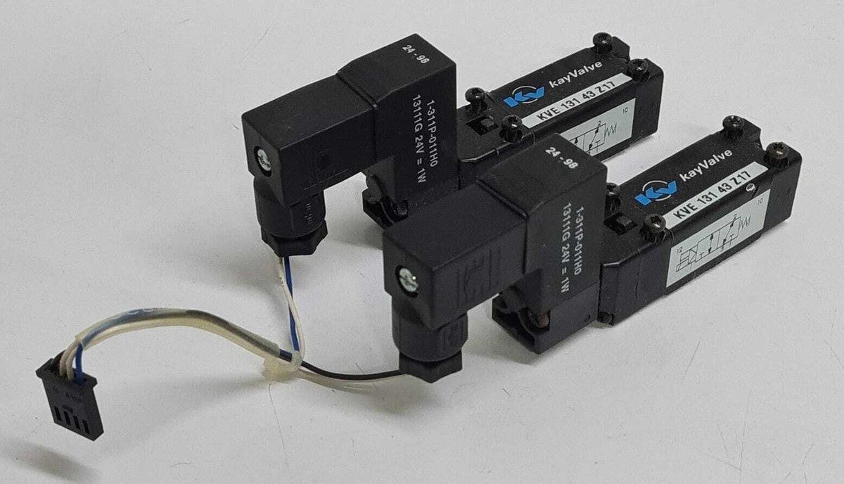 saー。 LOT 2] KV KayValve KVE 131 43 Z17 W/ Fluid Systems Solenoid