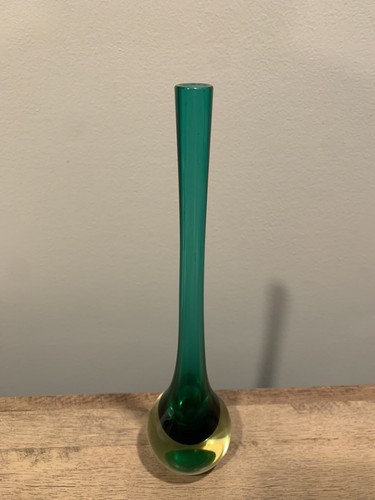Vintage Murano Uranium Vaseline Vase 12" - Picture 5 of 7