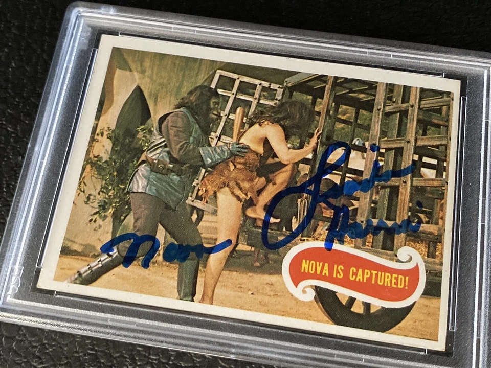 Linda Harrison Signed 1969 Planet Of The Apes PSA Auto Autograph Nova #11 Topps - Image 3 of 4