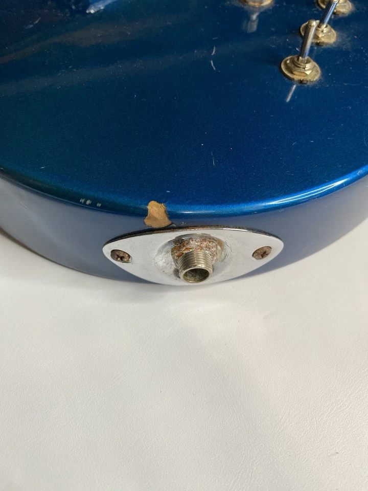 Floyd Rose Guitar Series 10 90’s Blue Shark Fin Inlays - Image 3 of 4