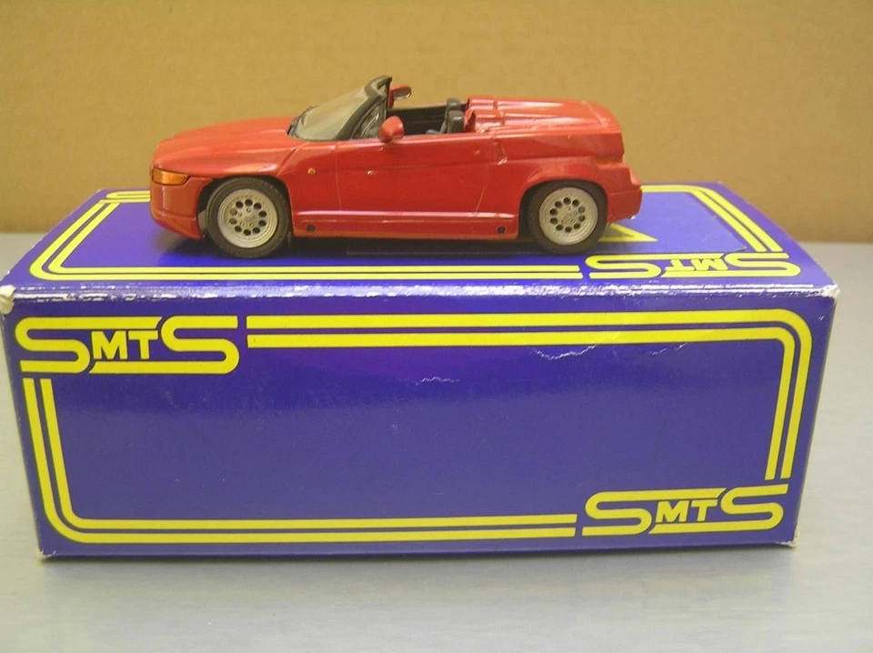SMTS V7 Alfa Romeo RZ Spyder modelo de metal blanco hecho en Inglaterra escala 1/43 sin usar, en caja Foto 2 de 4