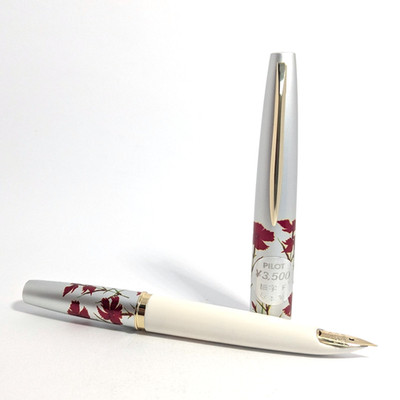 Pilot Red Flower Vintage Fountain Pen 14K F Nib