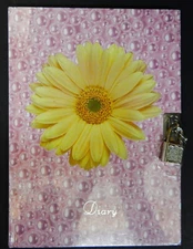 Daisy Diary with Lock & Key - 8.25" x 6" x  .5" - New & Sealed - FREE SHIPPING!