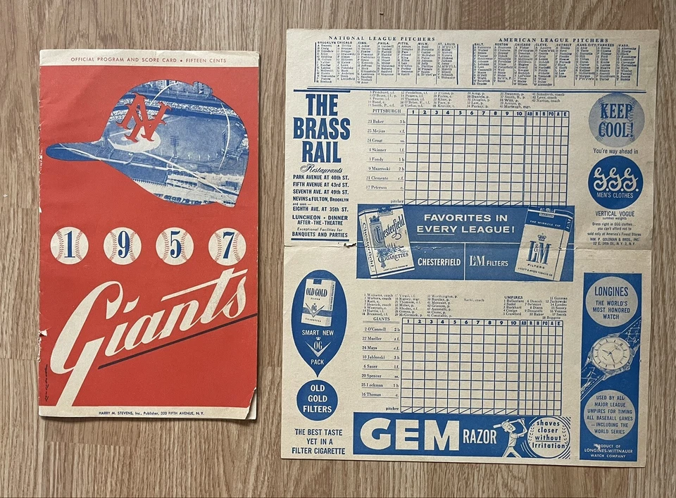 1957 New York Giants último primer partido en casa @ Polo Grounds NY 18/04/57 PROGRAMA DE JUEGO Foto 2 de 4