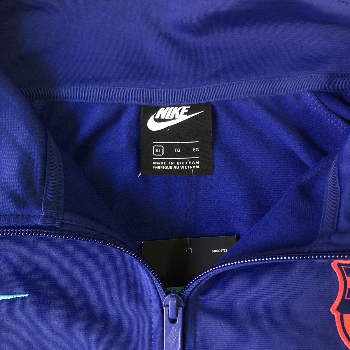 Nike FC Barcelona Soccer Football Track Jacket Men's Size XL Nike FC Barcelona Soccer Football Track Jacket Men's Size XL