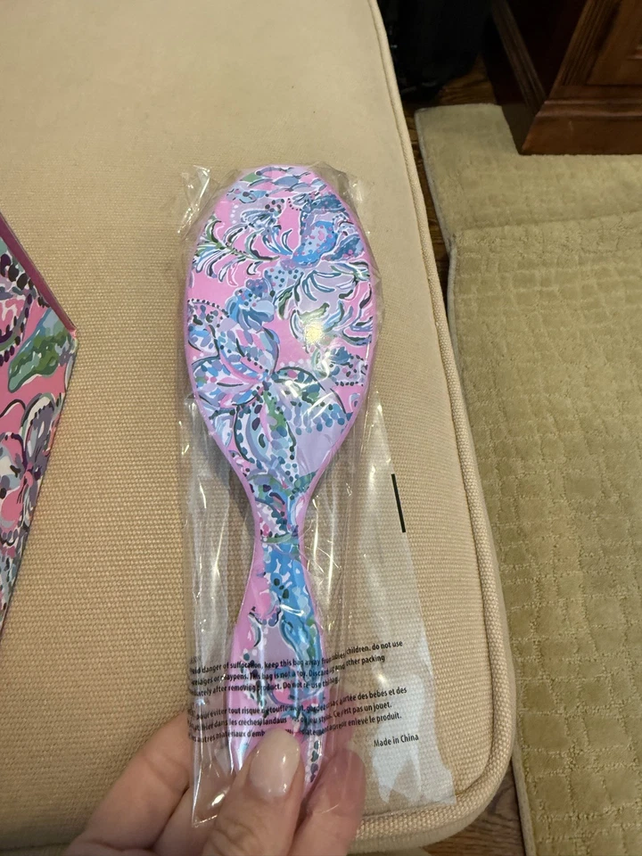 Lilly Pulitzer Be the Sunshine Bath Gift Box Set  - Image 3 of 4