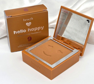Benefit Hello Happy Velvet Powder Foundation - 0.25 oz / 7 g - Shade 9