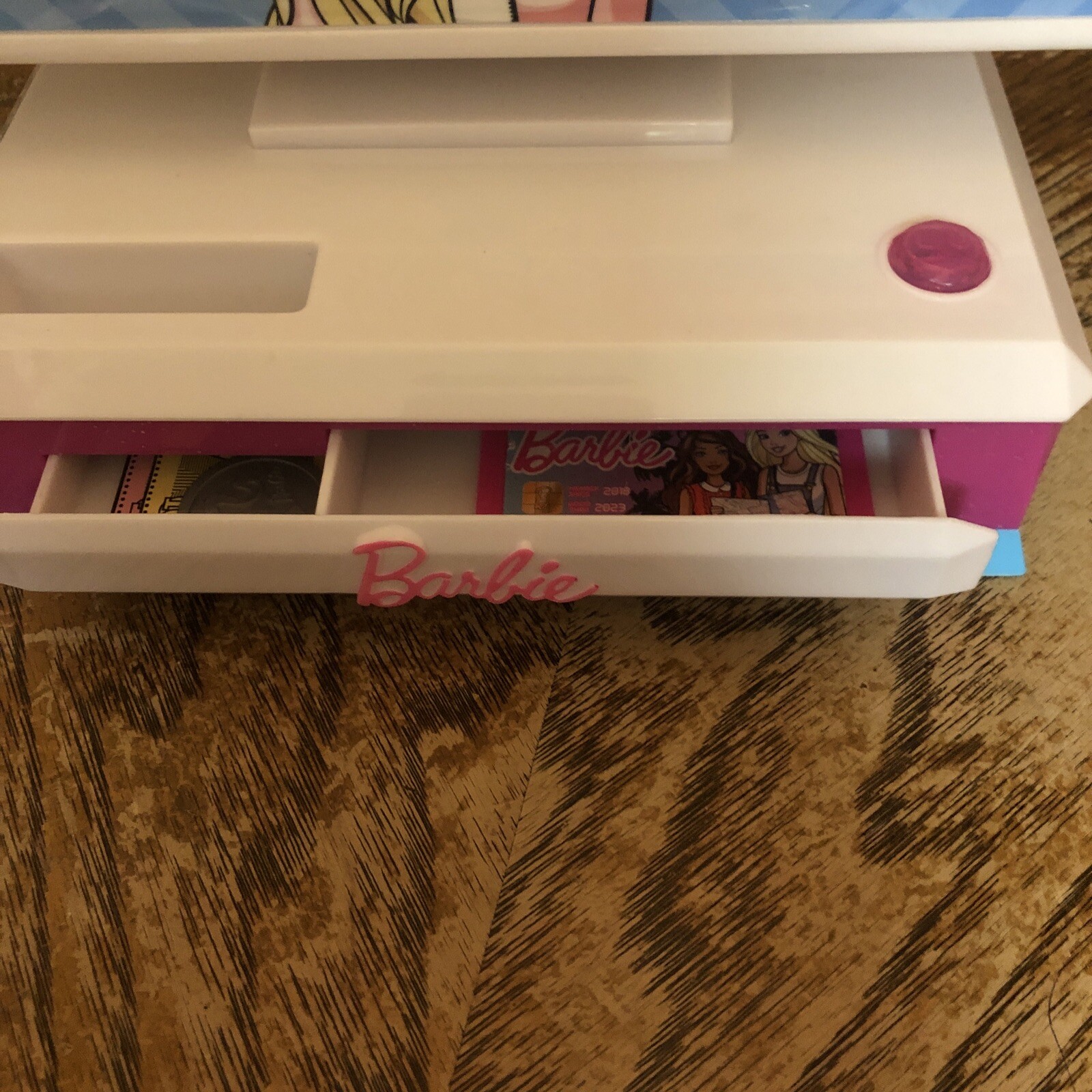 как выглядит Barbie Deluxe Cash Register Interactive with touchscreen Sounds EUC Works фото