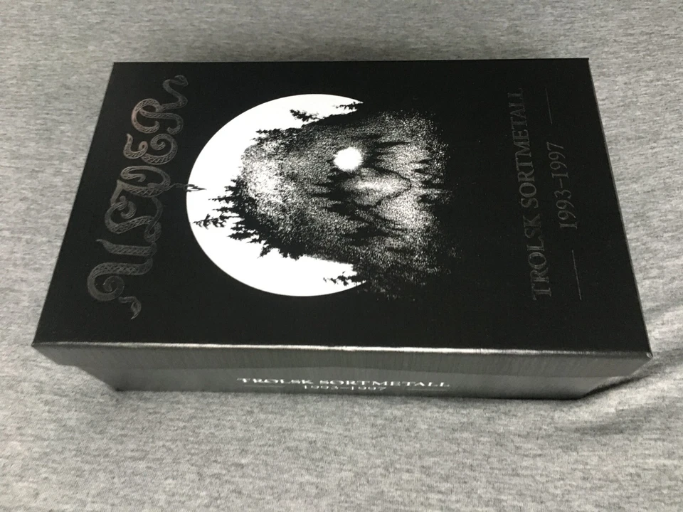 2023 ULVER TROLSK SORTMETALL 1993–1997 BOX SET 5 X MC TAPE DARKTHRONE VENOM RARE - Image 4 of 4