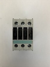 SIEMENS 3RT10261AC20 CONTACTOR 35A 600VAC 20HP 3POLE COIL 24V 50/60HZ