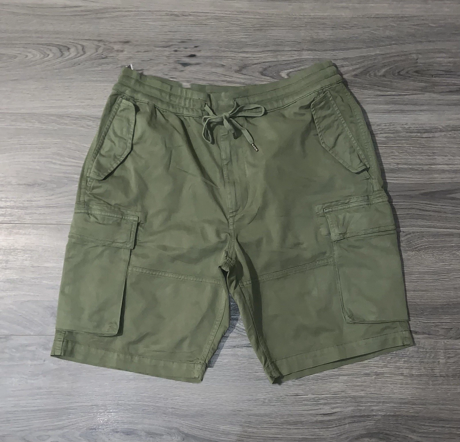 POLO RALPH LAUREN Men’s Classic Fit Utility Surplus Cargo Shorts Green Sz Medium
Opens in a new wind