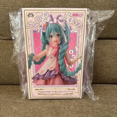 TAITO Hatsune Miku Wonderland Rapunzel Figure
