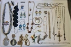 27 Vintage Costume Jewelry lot Of Necklaces Bracelets Pins Earrings, Avon, 925