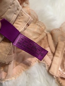 Lot 2 Agent Provocateur Beige Flowers &ndash; Size S 32c / Neon Green S 32C