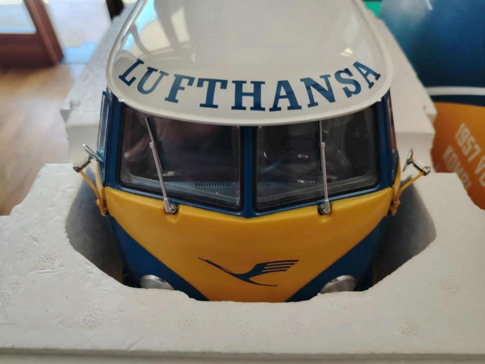 VOLKSWAGEN KOMBI LUFTHANSA 1957  SUNSTAR 1/12 RARE - Immagine 3 di 4