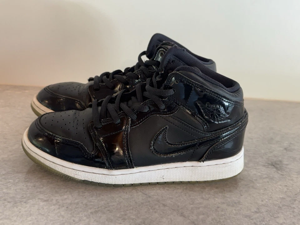 Zapatillas Nike Air Jordan 1 Mid SE GS 'Space Jam' DV1337-004 (Talla Juvenil 4Y) Foto 2 de 4