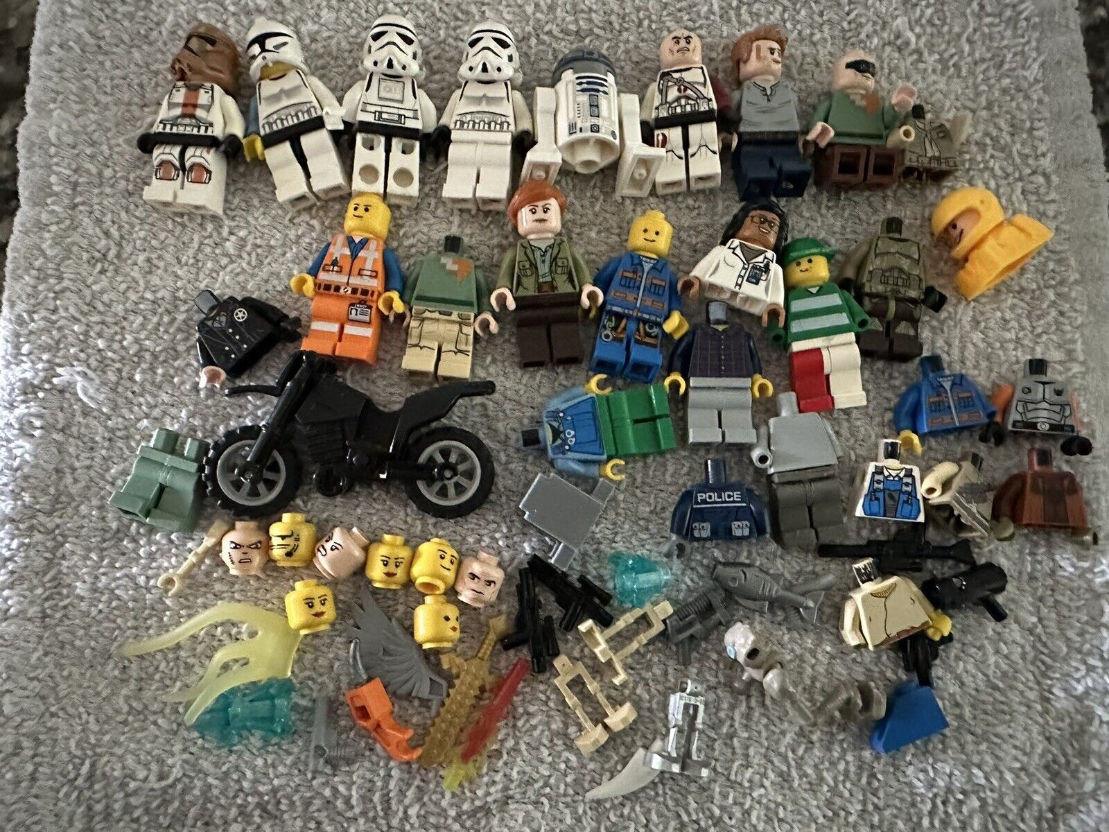 Lego Star Wars, Jurassic Park, Misc Mini Figures with Accessories and Parts