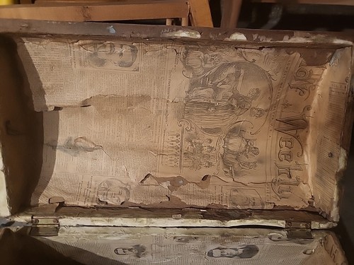 ANTIQUE WOOD BOX With 19th Century Bones 20” X 11” X 10” OLD! Newspaper 1891. - Picture 3 of 13