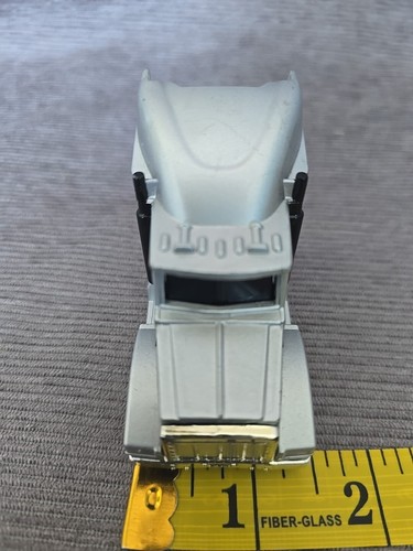 2006 John Deere Tractor Trailer Semi Color Is Silver - Picture 5 of 9
