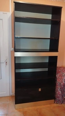 Meuble de rangement, avec 4 étagères et 1 placcard, démontable, en 2 parties. - Photo 1/4