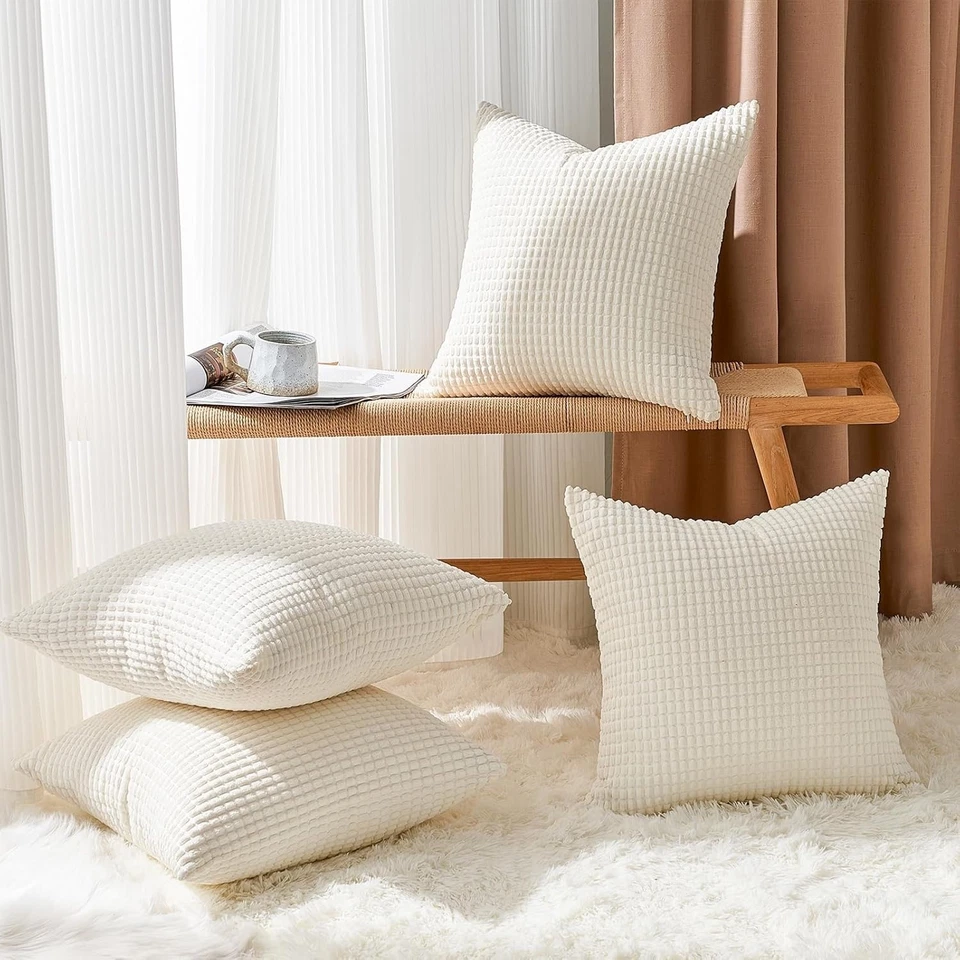 Paquete de 4 fundas de almohada decorativas en color crema y blanco de 16"x16" - Image 4 of 4