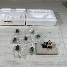 HTF Hawthorne Village Graveyard Hang Out Skeleton Tombstone Accessories NIB